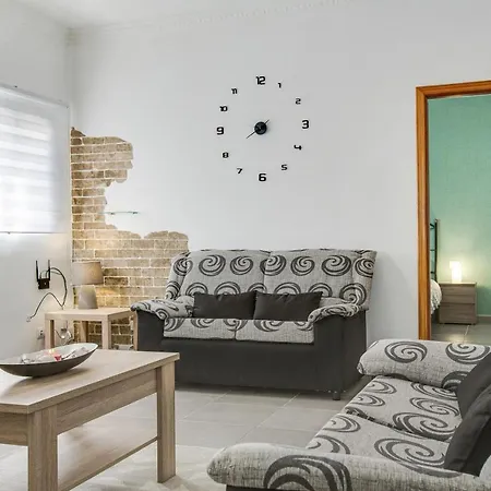 2a Francesca * Vecindario (Gran Canaria)